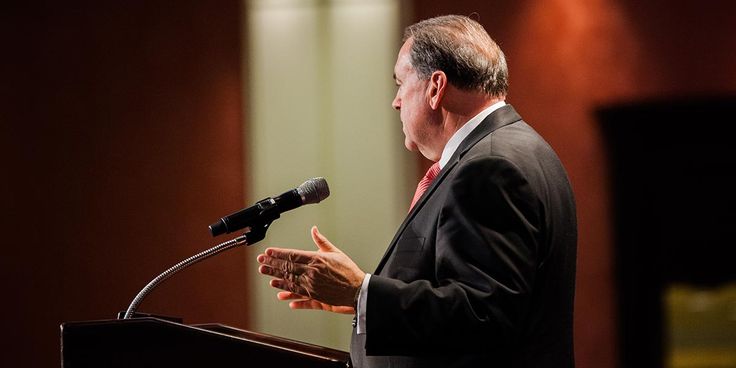 Foundation Dinner 2015 -Guest Speaker Mike Huckabee